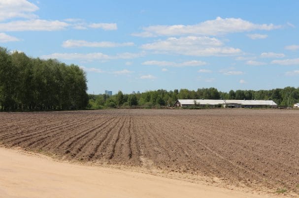 How Many Plots Make an Acre