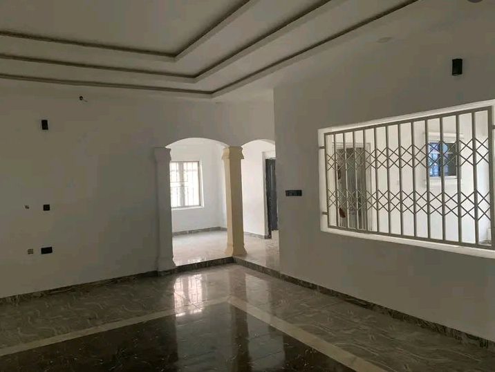 Brand New 5-Bedroom Semi-Furnished House for Sale in Kanshio, Makurdi