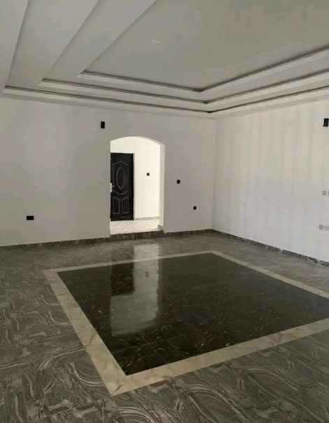 Brand New 5-Bedroom Semi-Furnished House for Sale in Kanshio, Makurdi