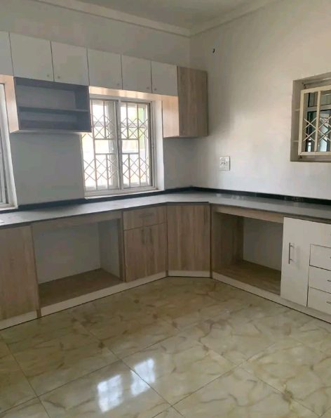 Brand New 5-Bedroom Semi-Furnished House for Sale in Kanshio, Makurdi