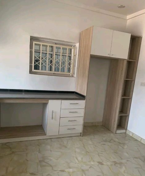 Brand New 5-Bedroom Semi-Furnished House for Sale in Kanshio, Makurdi