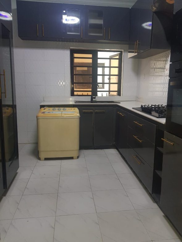 Furnished 3 bedroom semi detached duplex to let