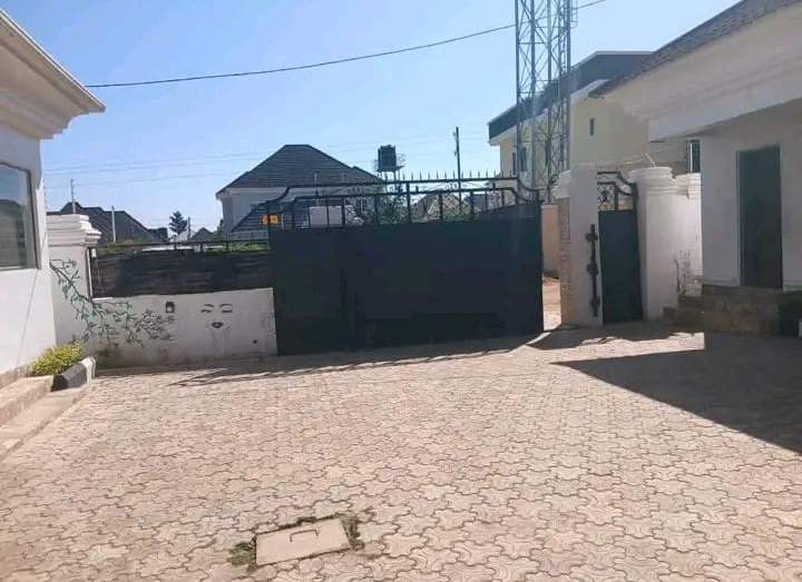 Fully Operational Luxury Hotel for Sale in Rayfield, Jos – A Prime Income-Generating Asset