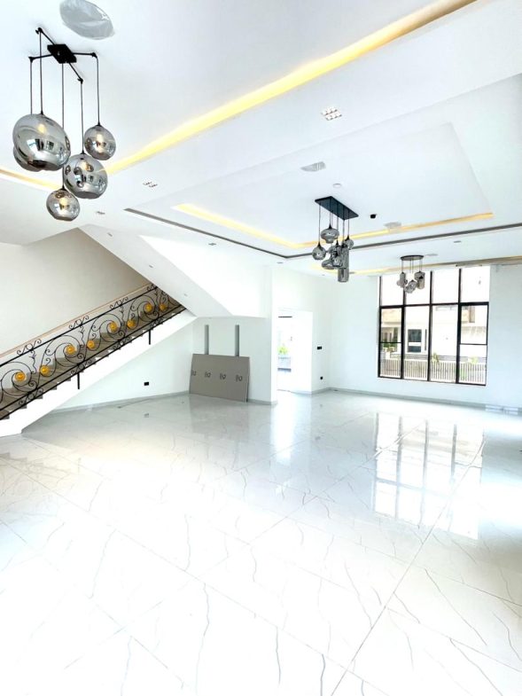 Brand New 6 Bedroom Fully Detached Duplex For Sale