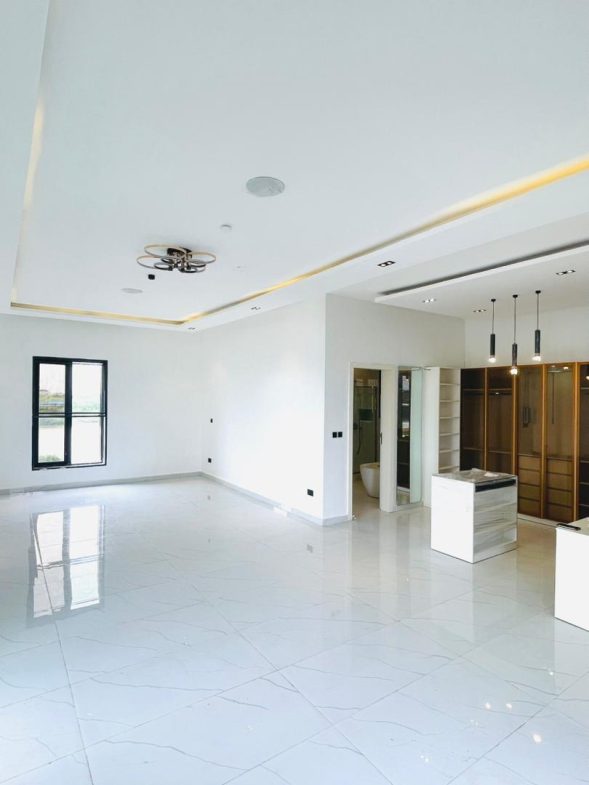 Brand New 6 Bedroom Fully Detached Duplex For Sale
