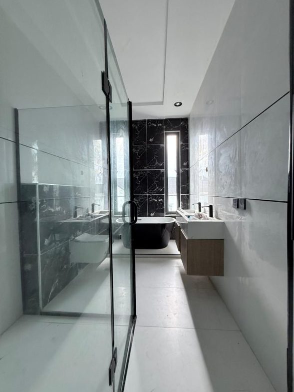 Luxury 5 Bedroom Fully Detached Duplex For Rent