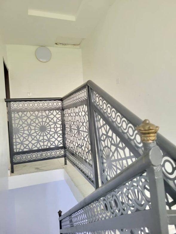 Luxury 2 bedroom apartment is available