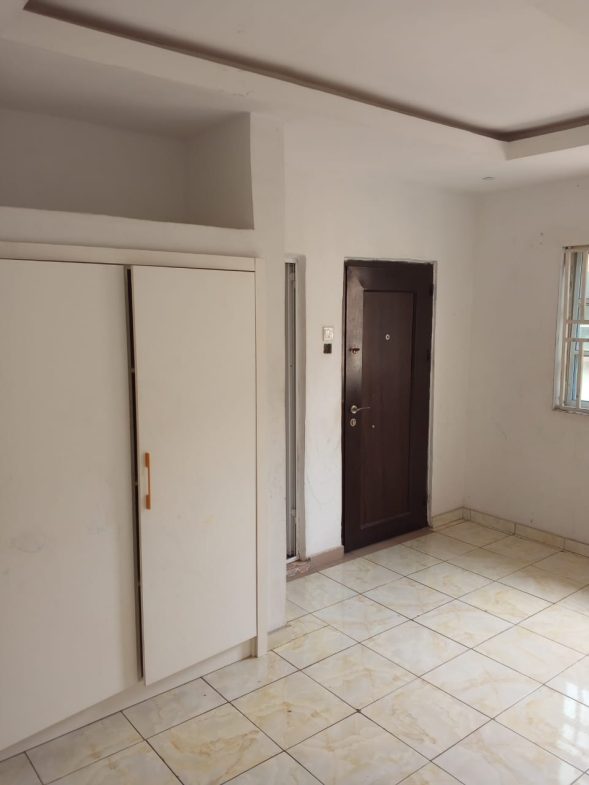4 bedroom duplex is available
