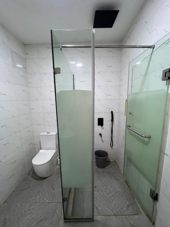 Furnished Luxury 3 bedroom terraced duplex