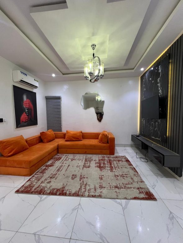 Furnished Luxury 3 bedroom terraced duplex