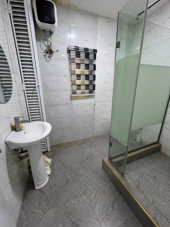 Furnished Luxury 3 bedroom terraced duplex