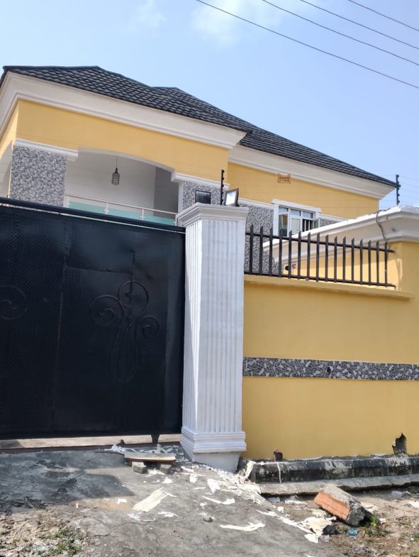 3 bedroom apartment is available