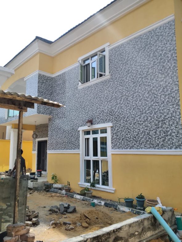 3 bedroom apartment is available