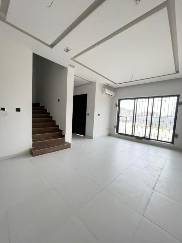 4 bedroom Terrace Duplex with Bq and Private study 