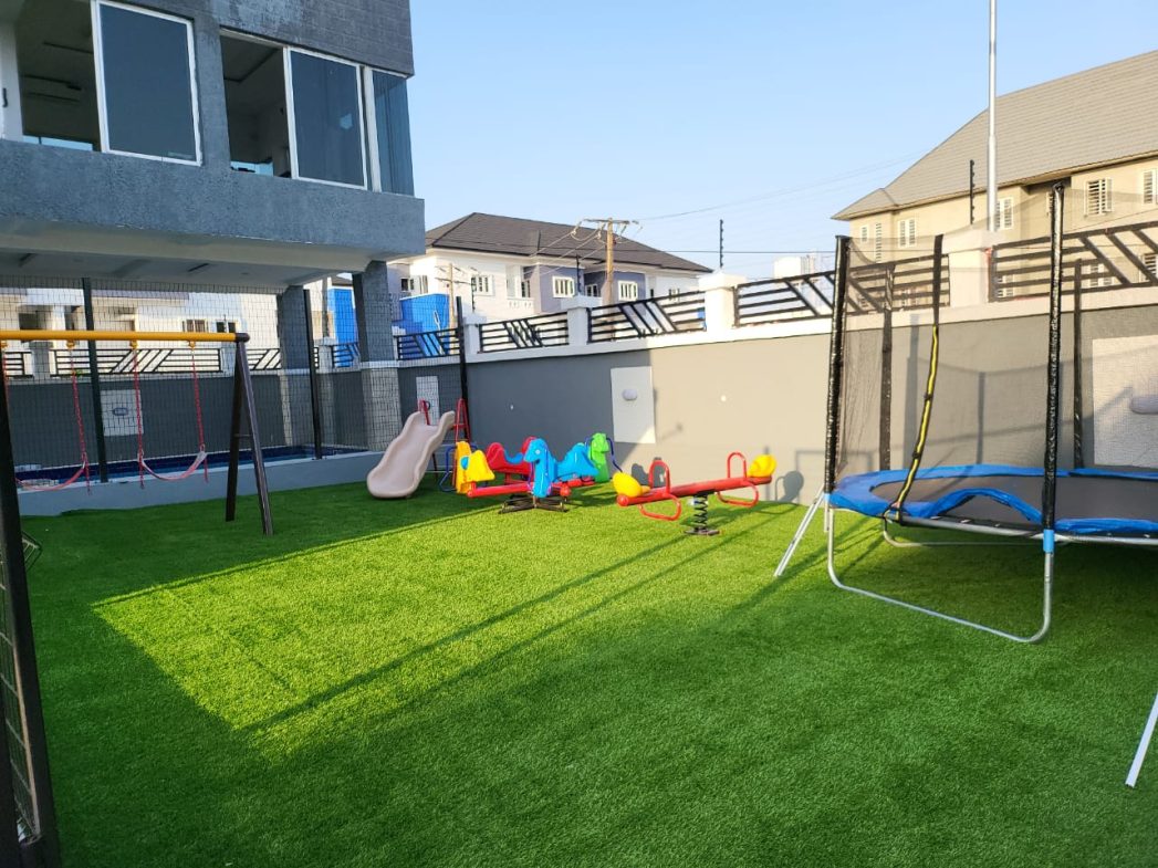 A Luxurious, Spacious & Contemporary 4 Bedroom Terrace with BQ