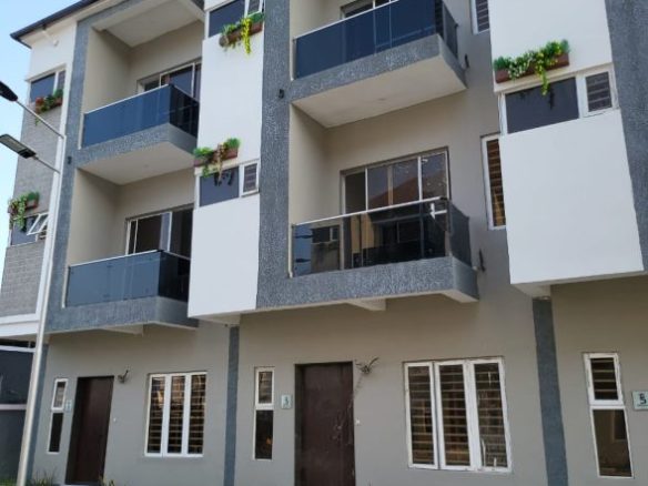 A Luxurious, Spacious & Contemporary 4 Bedroom Terrace with BQ