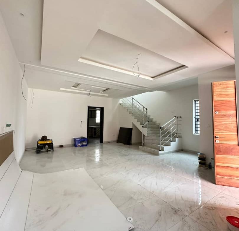 Newly Built Luxury & Spacious 4 BEDROOM TERRACE DUPLEX