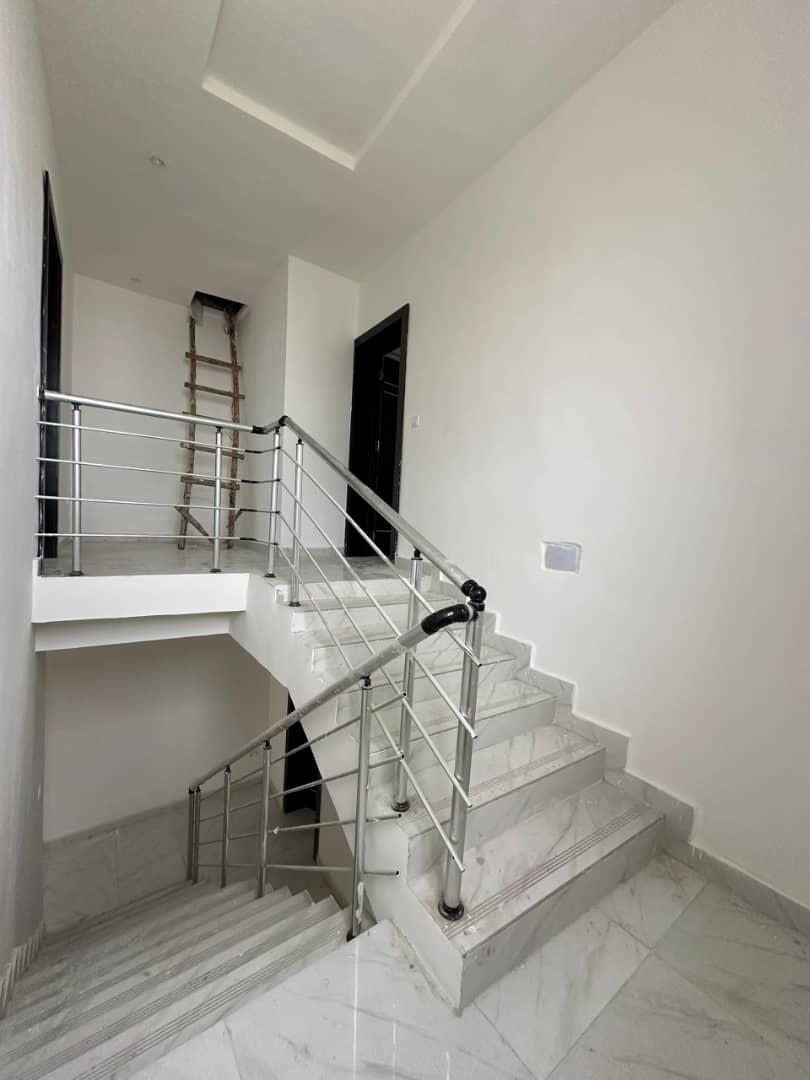 Newly Built Luxury & Spacious 4 BEDROOM TERRACE DUPLEX