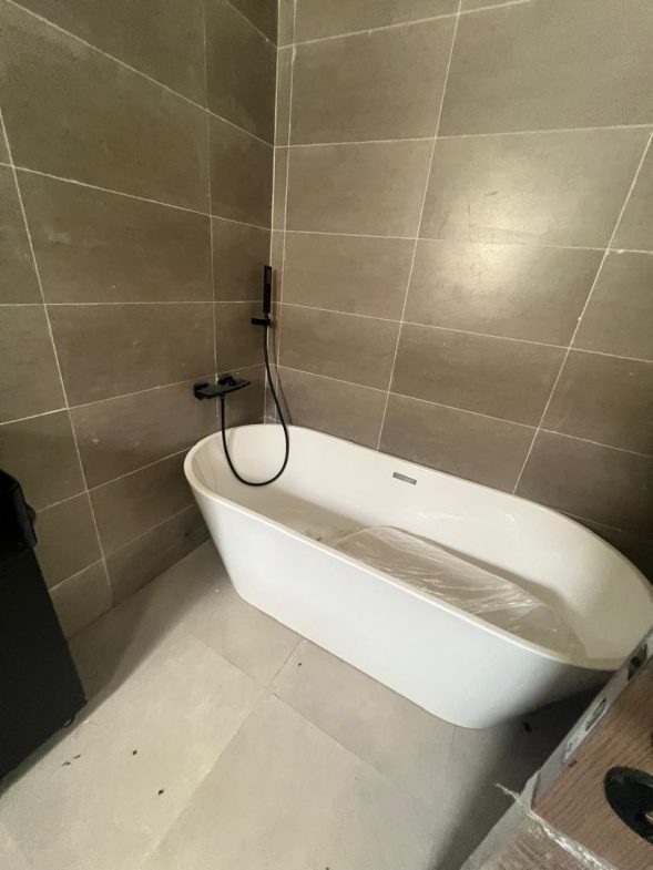 Newly Built Luxury & Spacious 4 BEDROOM Semi Detached DUPLEX