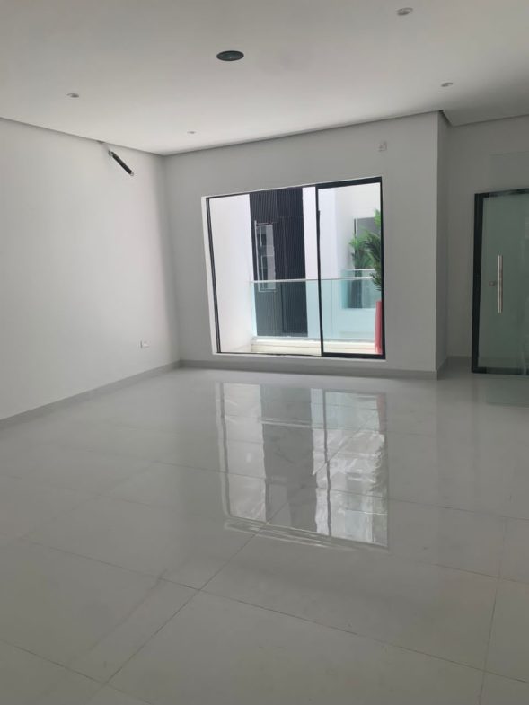 Newly Built Luxury & Spacious 4 BEDROOM TERRACE DUPLEX