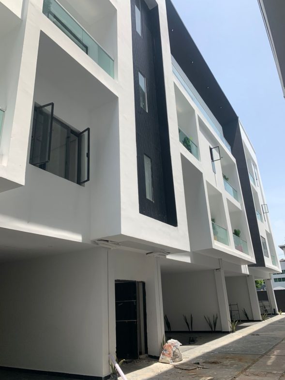 Newly Built Luxury & Spacious 4 BEDROOM TERRACE DUPLEX