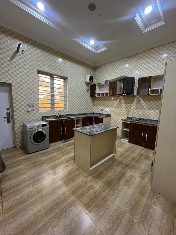 Single Room Shared Apartment