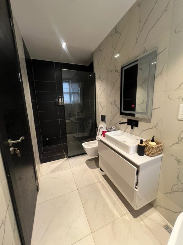 Fully Furnished & Serviced 3 Bedroom Luxury Penthouse For Sale