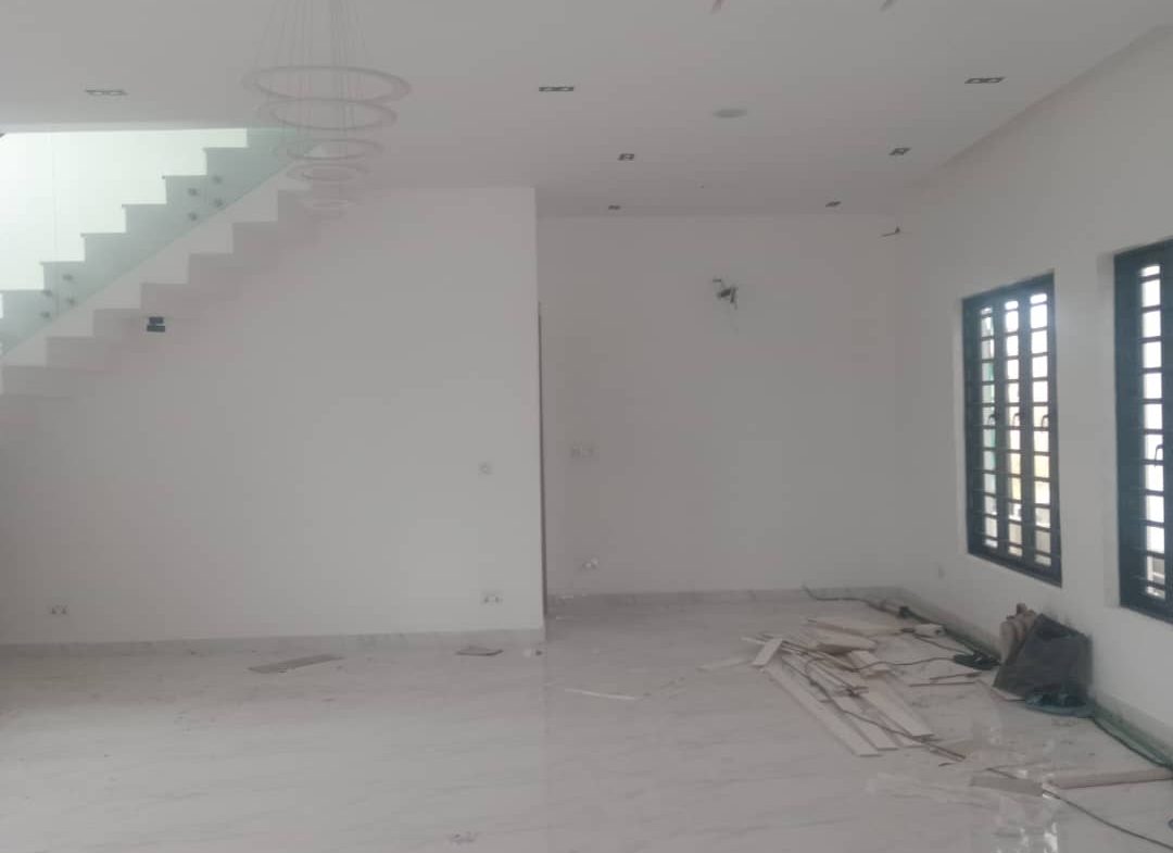 Serviced 3 Bedroom Maisonette with BQ & Swimming Pool for Sale