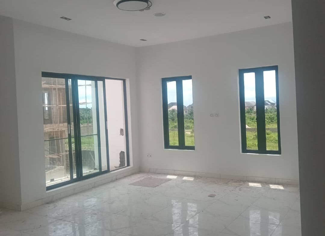 Serviced 3 Bedroom Maisonette with BQ & Swimming Pool for Sale
