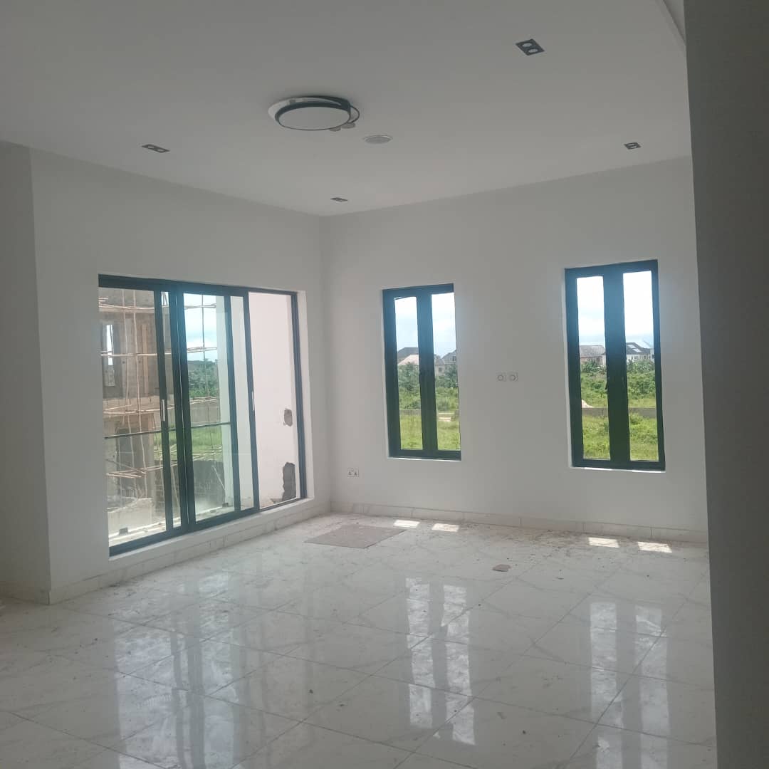 Serviced 3 Bedroom Maisonette with BQ & Swimming Pool for Sale