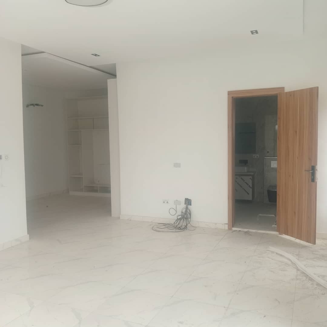 Serviced 3 Bedroom Maisonette with BQ & Swimming Pool for Sale