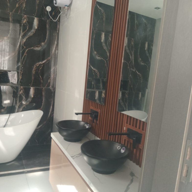 LUXURY 5-BEDROOM FULLY DETACHED DUPLEX WITH BQ & SWIMMING POOL